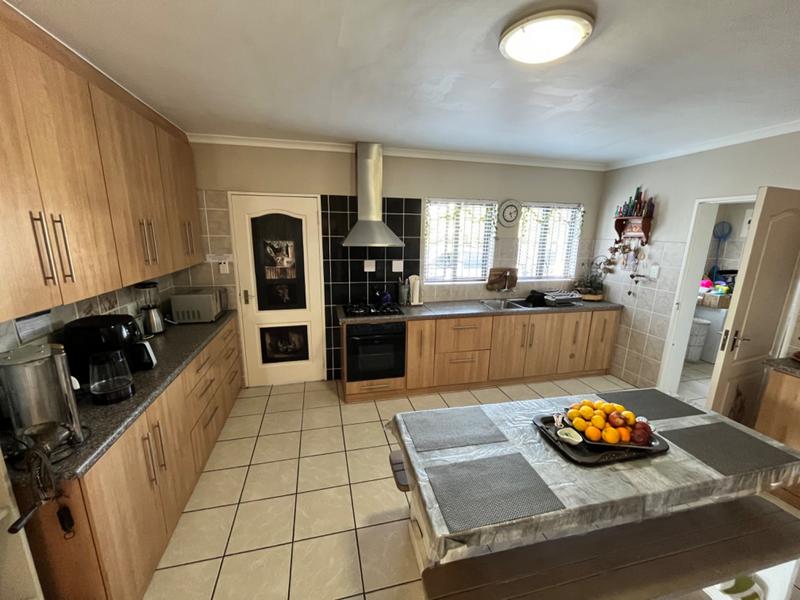 4 Bedroom Property for Sale in Dwarskersbos Western Cape